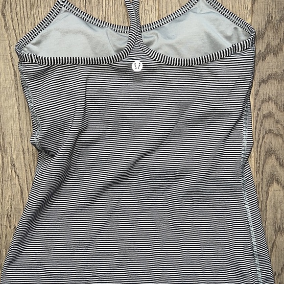 Lululemon stripe tank top size 4 grey black built in bra athletic yoga EUC - Picture 3 of 4